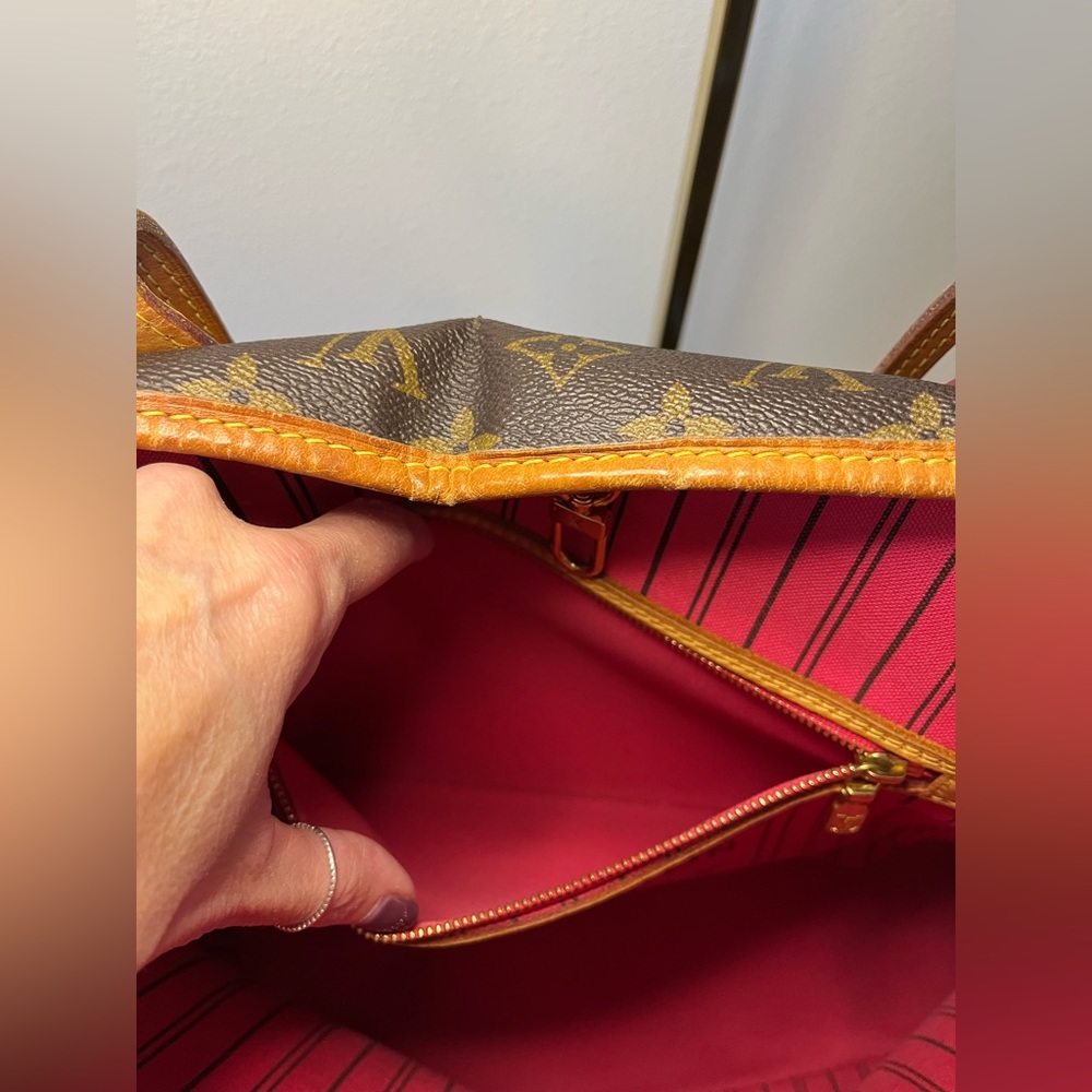 Louis Vuitton Limited Edition Love Lock Monogram Neverfull - Picture 6 of 16